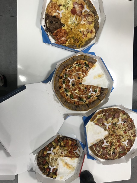 오늘 야간진료 저녁 메뉴는 피자입니당~
